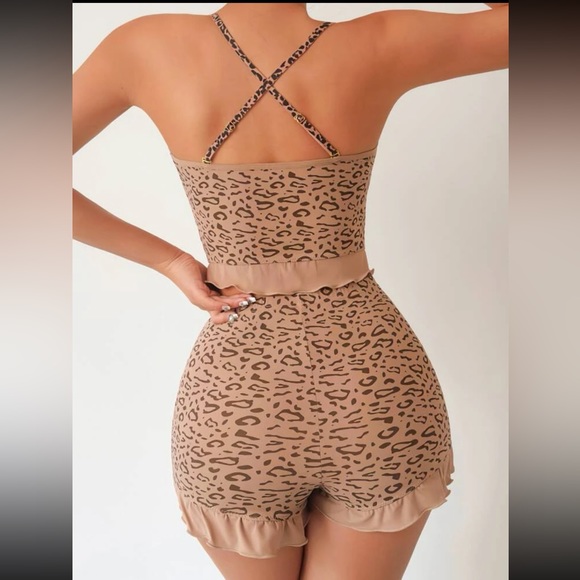 NEVER WORN PJ SET - Picture 3 of 3